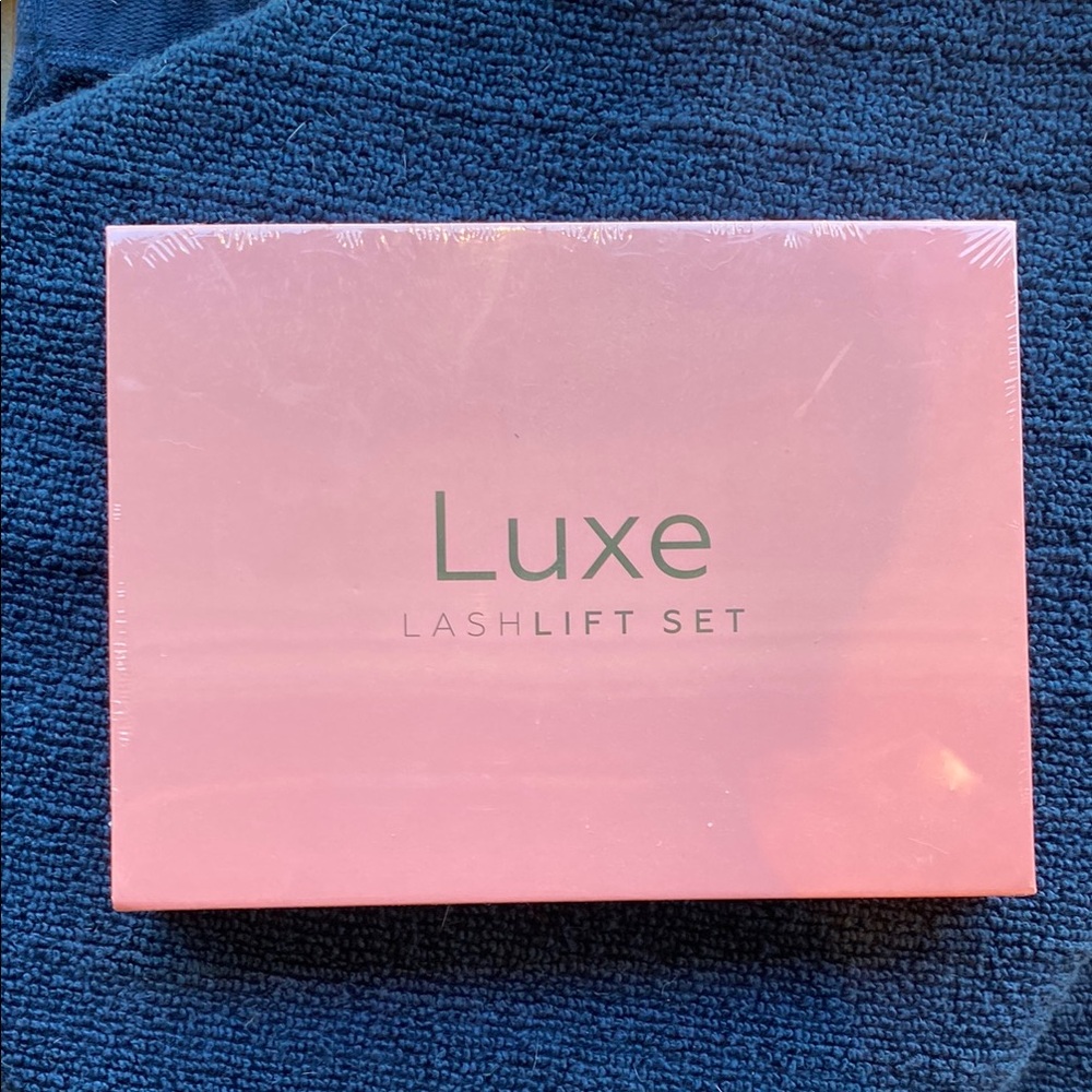 PLUME COSMETICS Pink Luxe Lash Enhancer